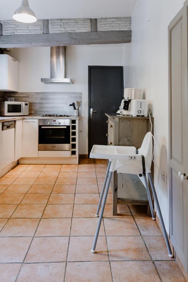 Maison Madeleine La Fleche Bagian luar foto